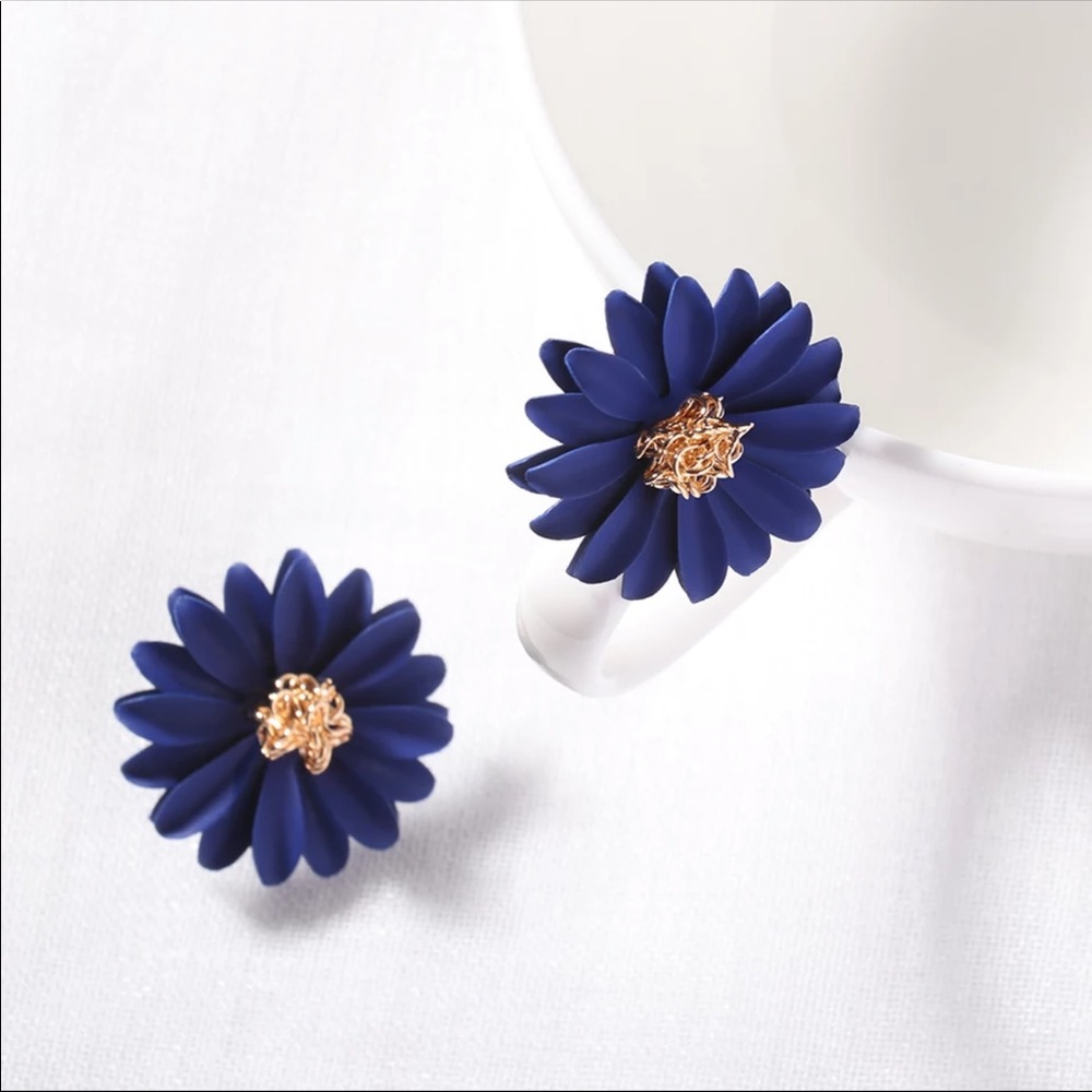 Blue Flower Stud Earrings